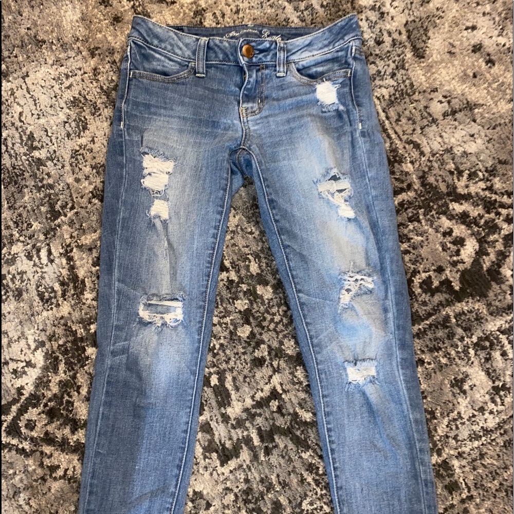 American Eagle Destroyed Blue Jeggings size 4